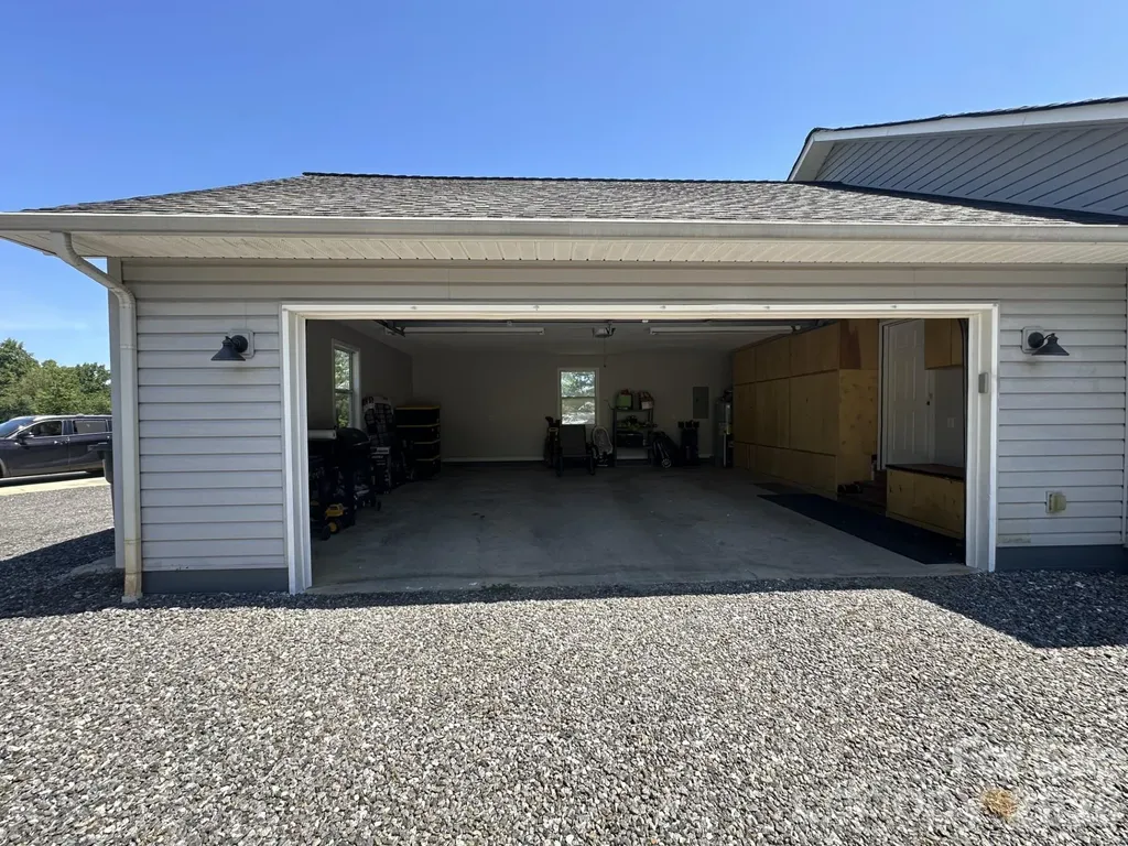 724 Johnson Farm Road Hiddenite NC 28636