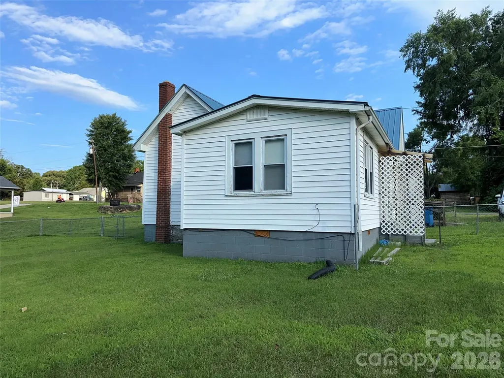 175 Grove Street Cooleemee NC 27014