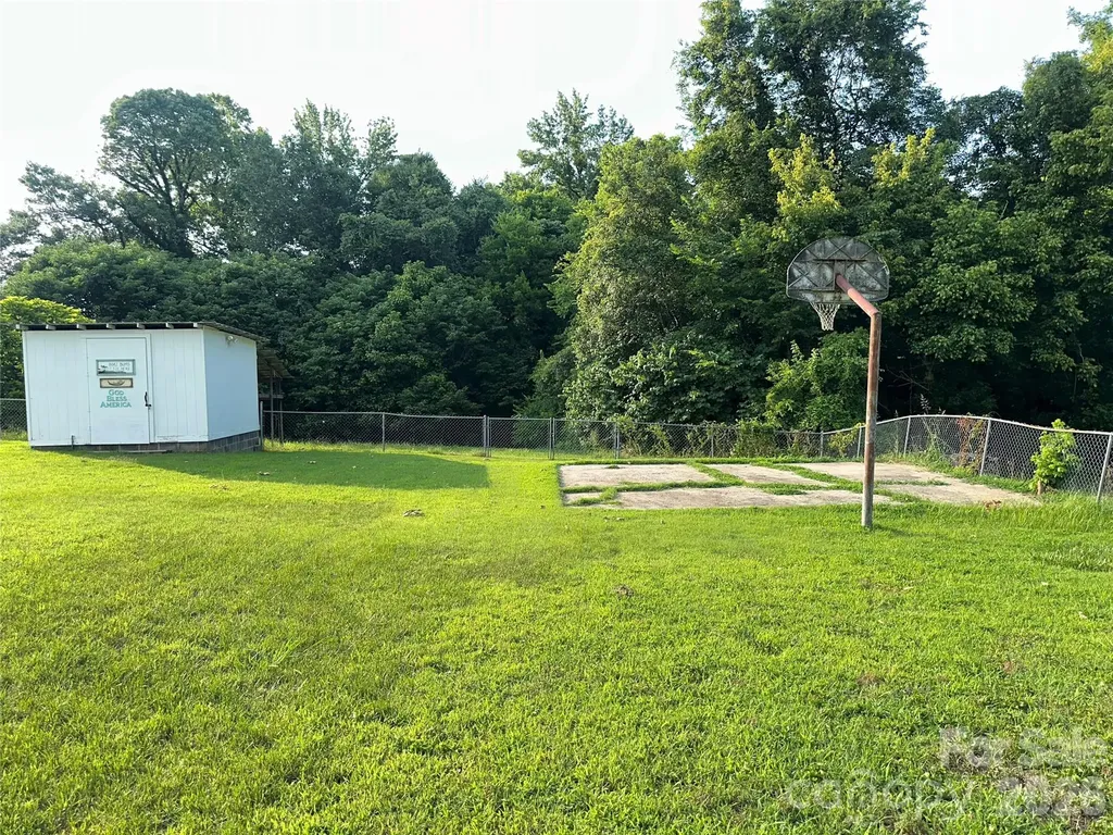 175 Grove Street Cooleemee NC 27014