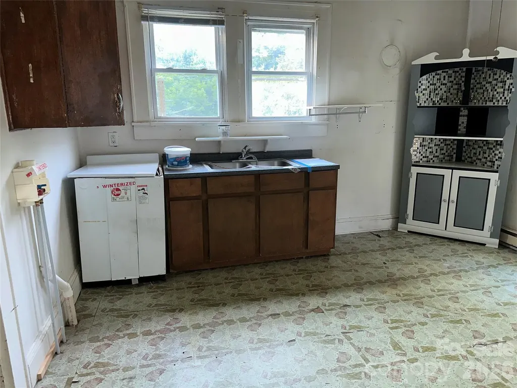 175 Grove Street Cooleemee NC 27014