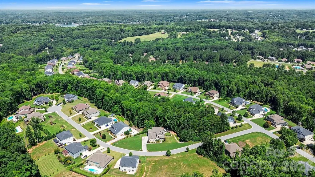 122 Campanile Drive Mooresville NC 28117