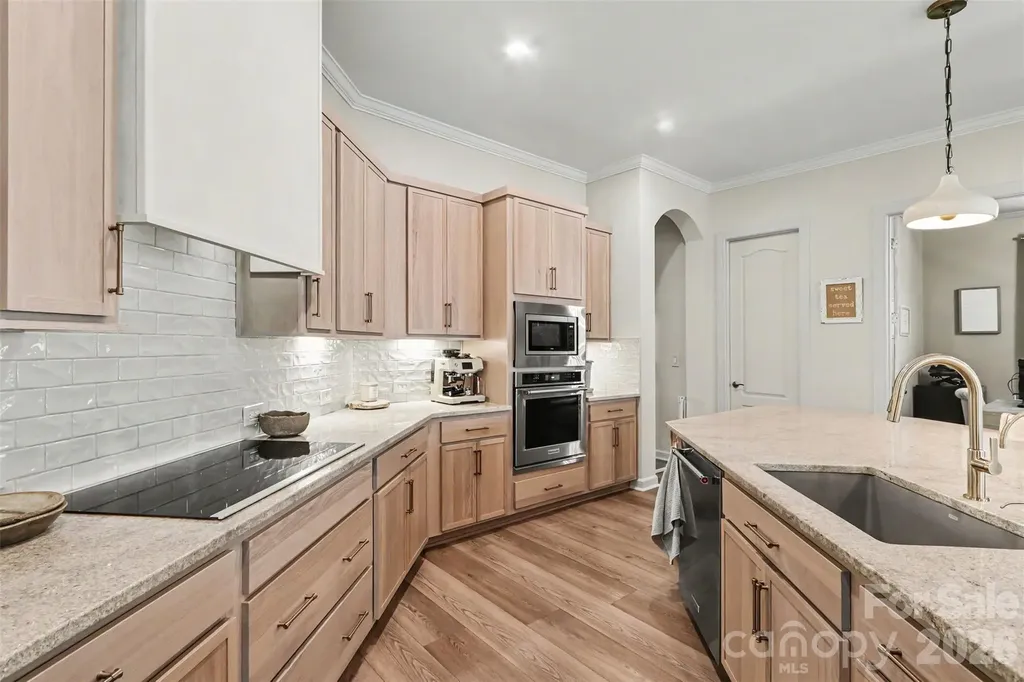 122 Campanile Drive Mooresville NC 28117