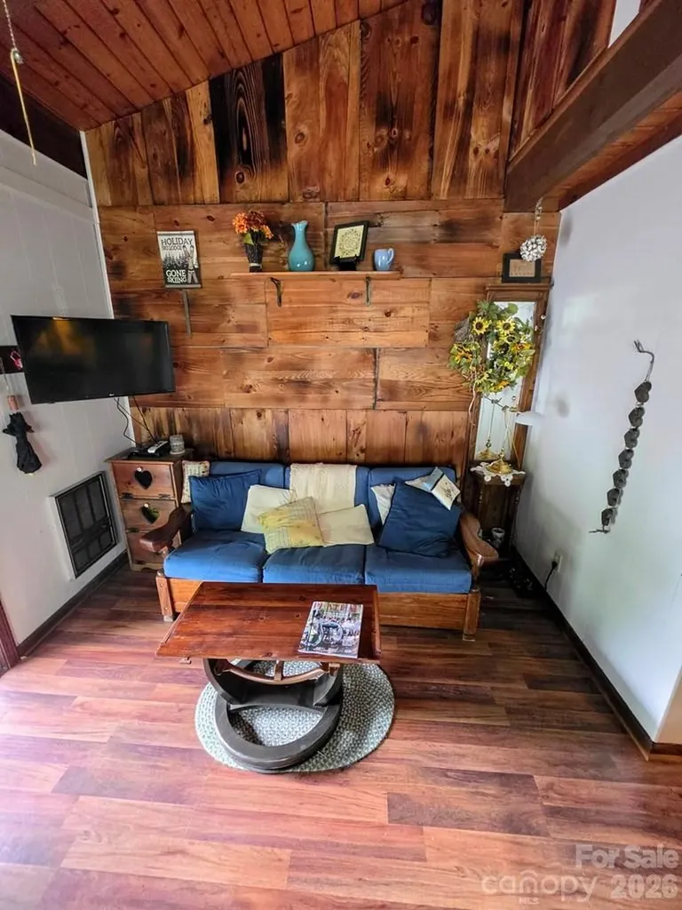 145 Hawks Nest Lane Highlands NC 28741