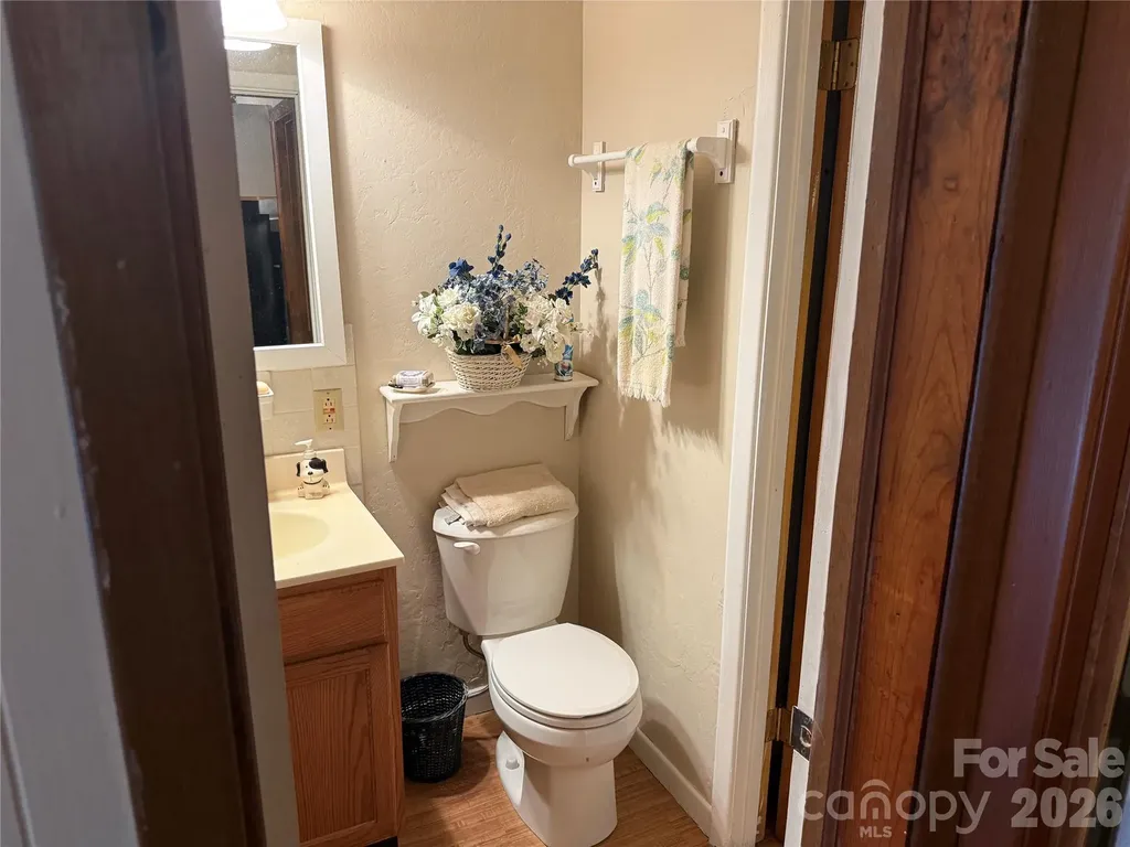 125 Hawks Nest Lane Highlands NC 28741
