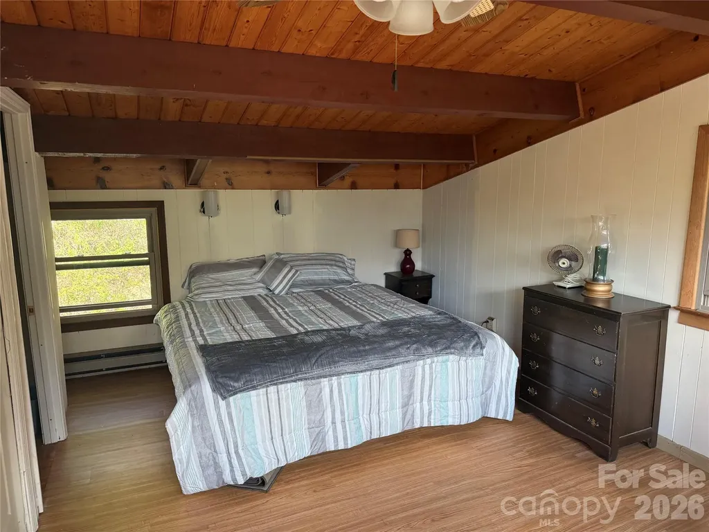 125 Hawks Nest Lane Highlands NC 28741