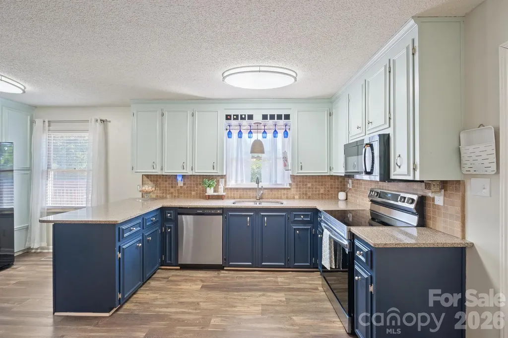 2384 Country Hollow Road Conover NC 28613
