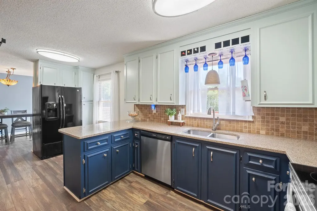 2384 Country Hollow Road Conover NC 28613
