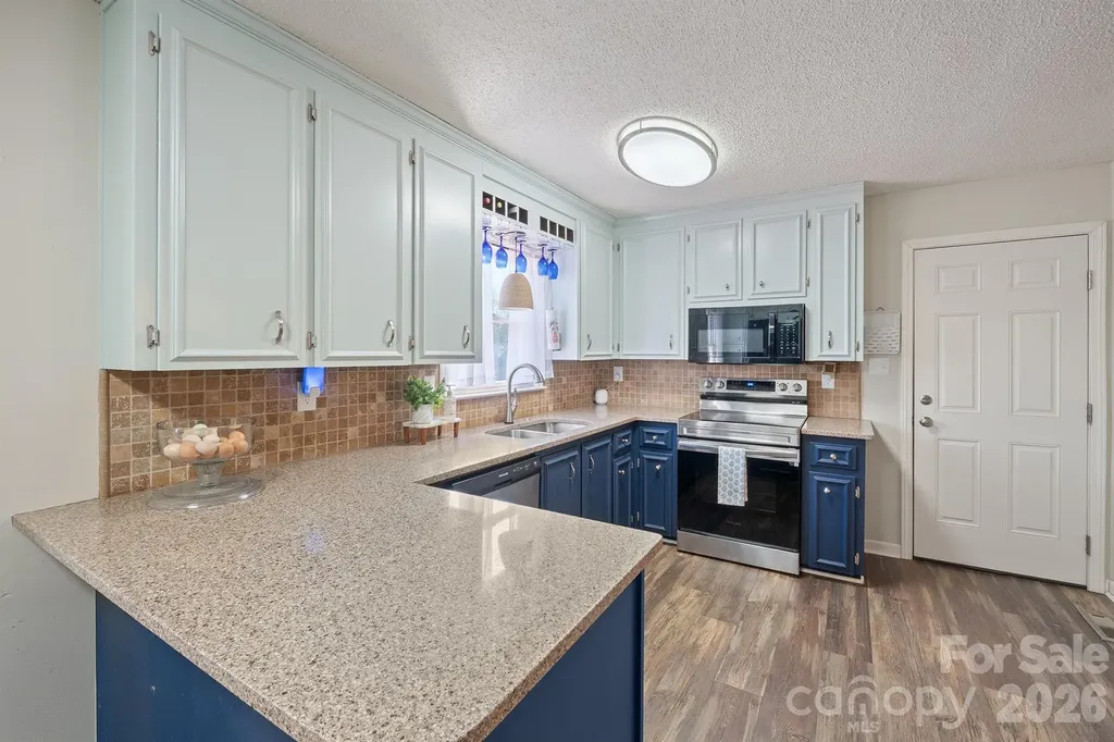 2384 Country Hollow Road Conover NC 28613