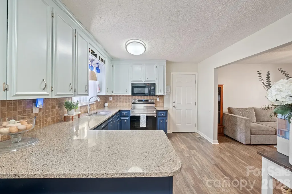 2384 Country Hollow Road Conover NC 28613