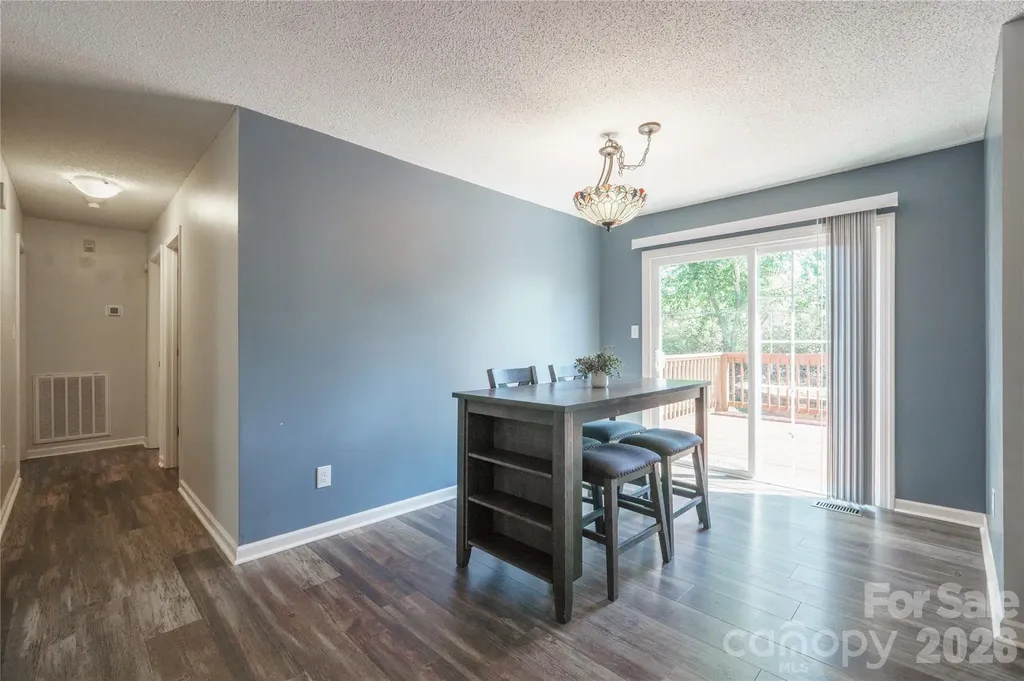 2384 Country Hollow Road Conover NC 28613