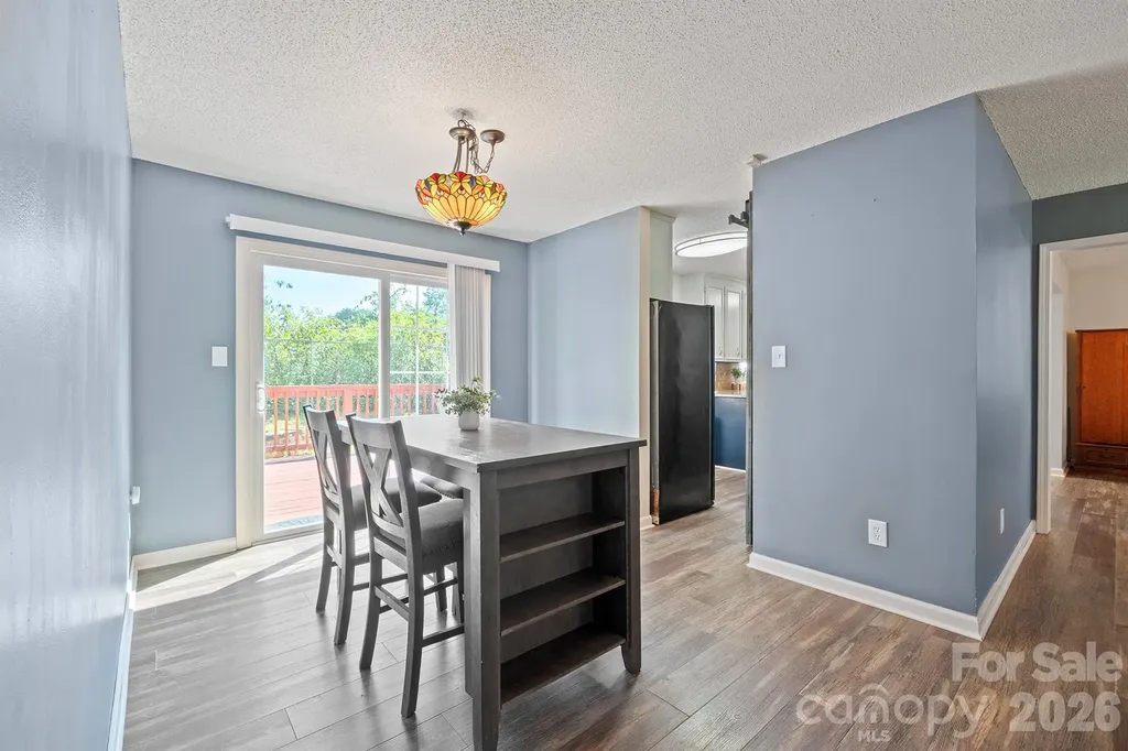 2384 Country Hollow Road Conover NC 28613