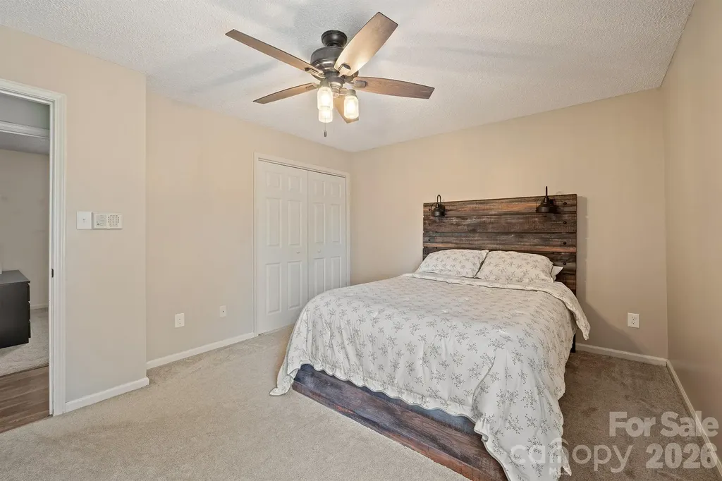 2384 Country Hollow Road Conover NC 28613