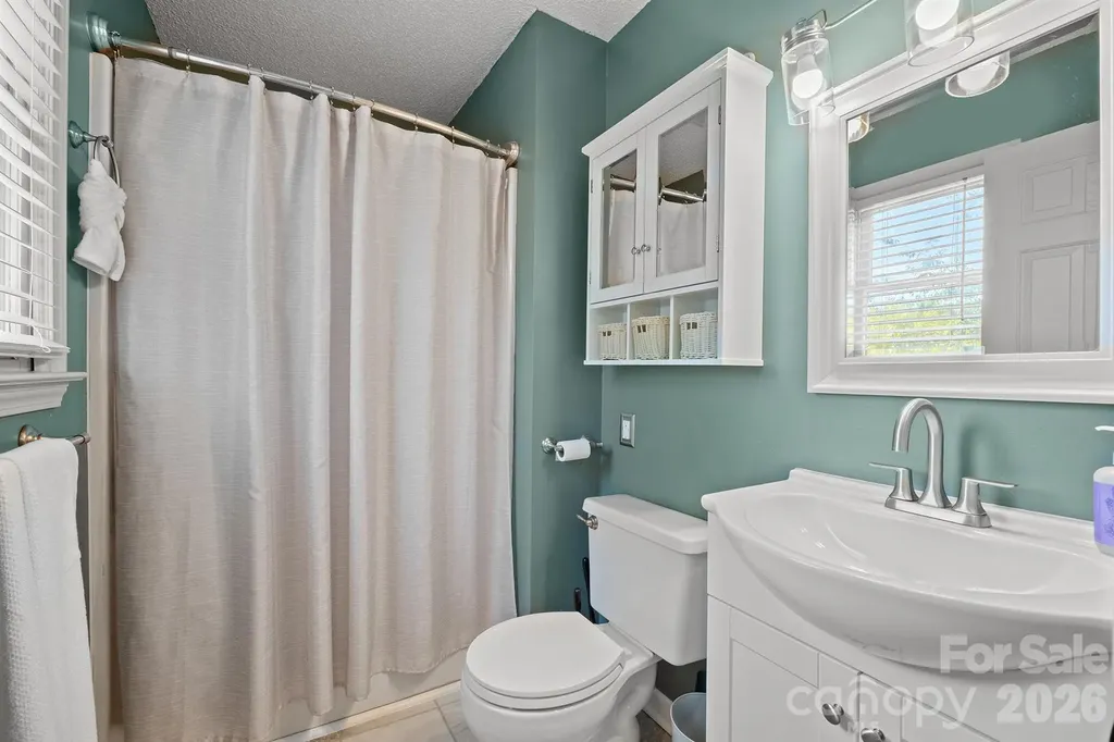 2384 Country Hollow Road Conover NC 28613
