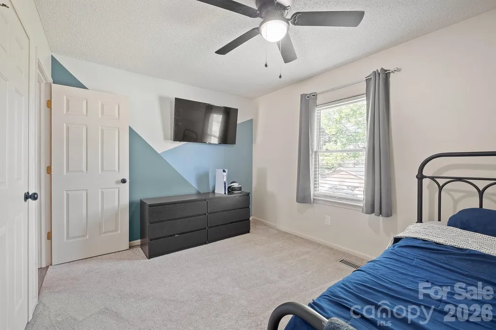 2384 Country Hollow Road Conover NC 28613
