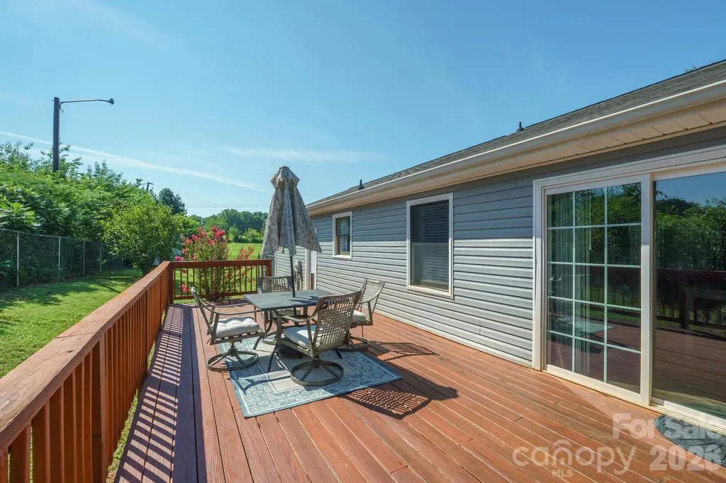 2384 Country Hollow Road Conover NC 28613