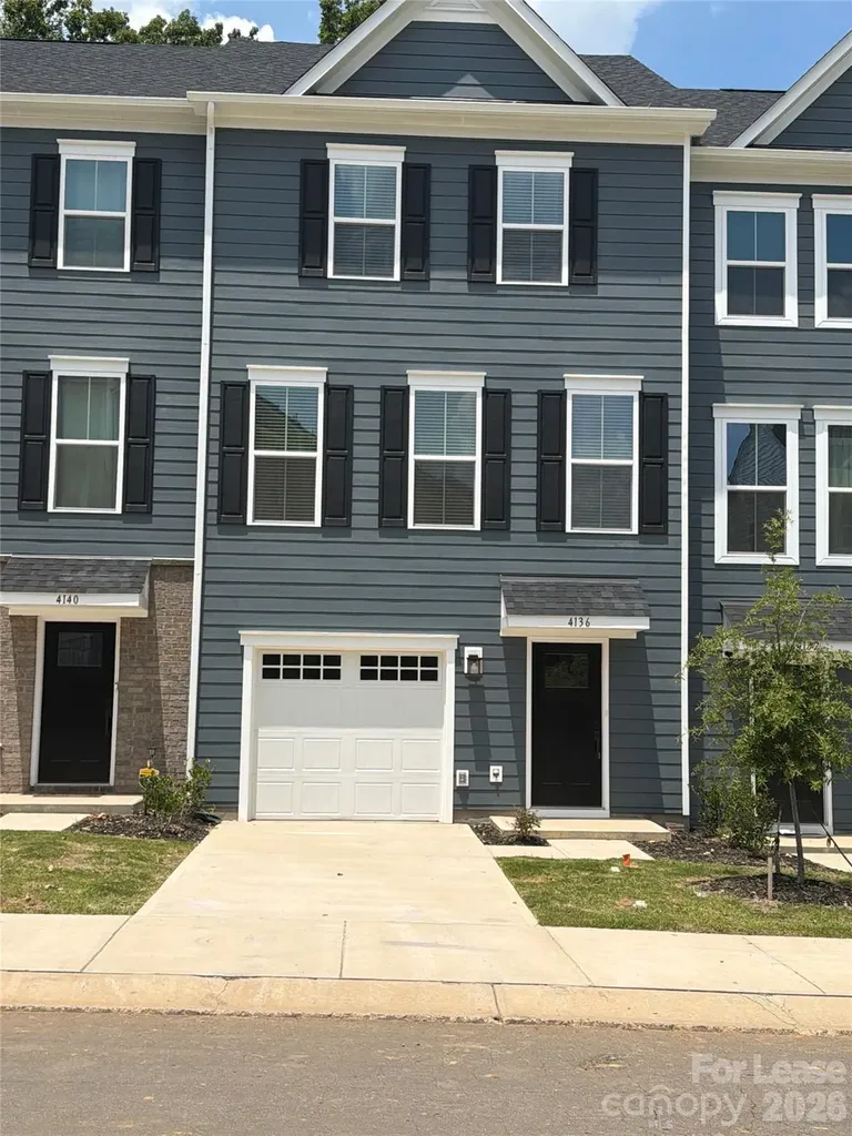 4136 Auburn Oak Lane Charlotte NC 28208