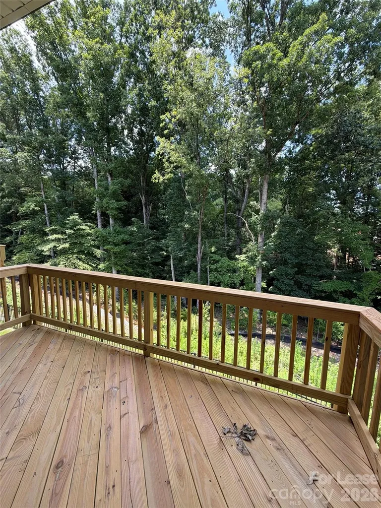 4136 Auburn Oak Lane Charlotte NC 28208