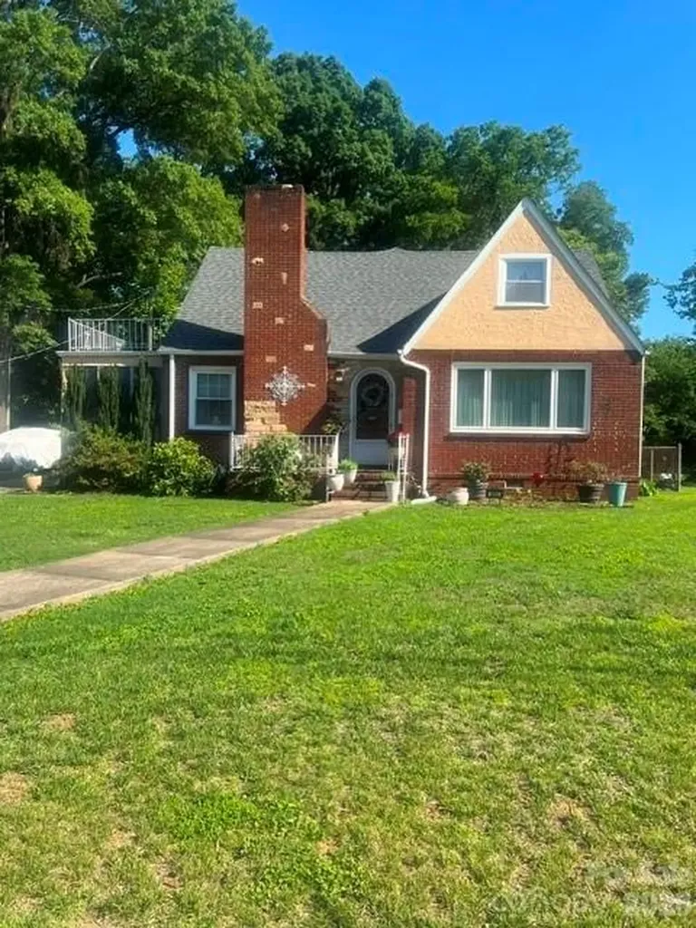 1017 Druid Circle Charlotte NC 28206