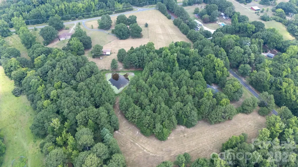 410 Ole Simpson Place Catawba SC 29704