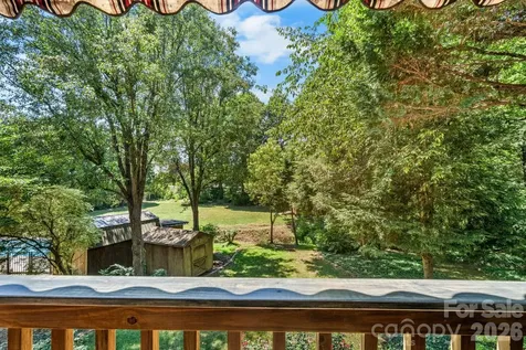 407 10th Street Drive NW Hickory NC 28601