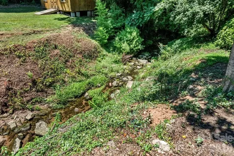 407 10th Street Drive NW Hickory NC 28601