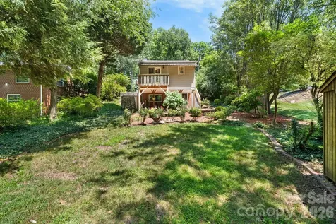 407 10th Street Drive NW Hickory NC 28601