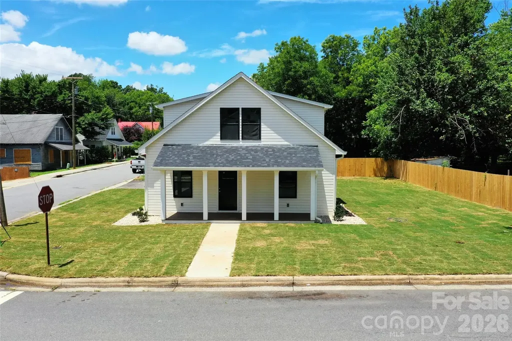 Mooresville NC, 733 Spruce Street