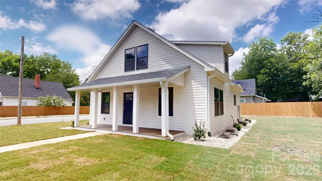 733 Spruce Street Mooresville NC 28115