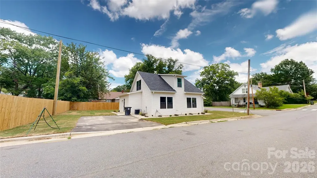 733 Spruce Street Mooresville NC 28115