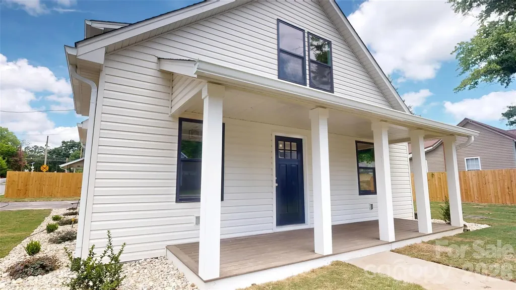 733 Spruce Street Mooresville NC 28115