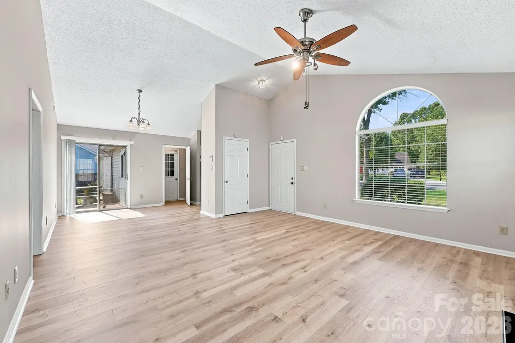6323 Martin Lake Road Charlotte NC 28227