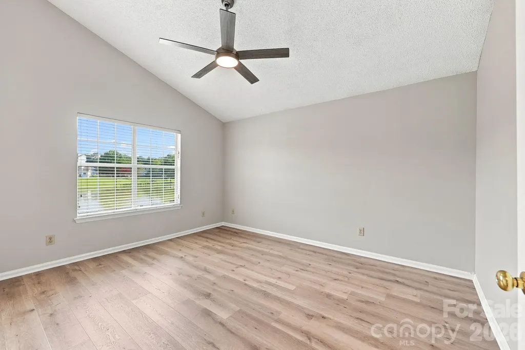 6323 Martin Lake Road Charlotte NC 28227
