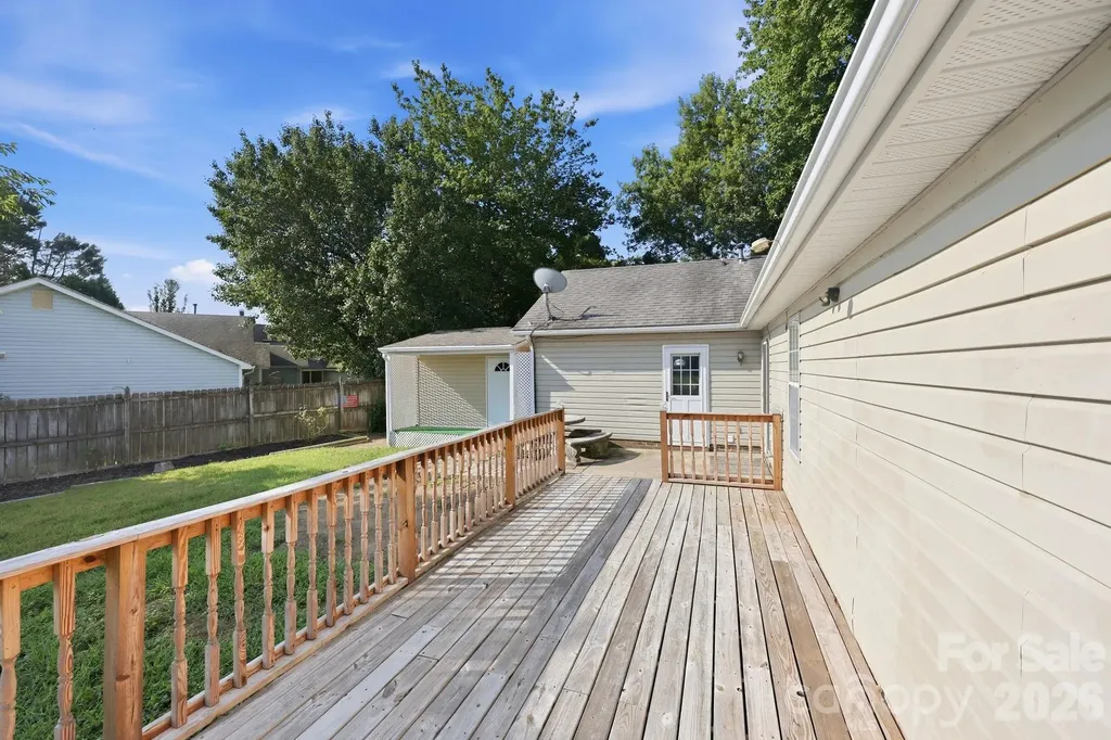 6323 Martin Lake Road Charlotte NC 28227