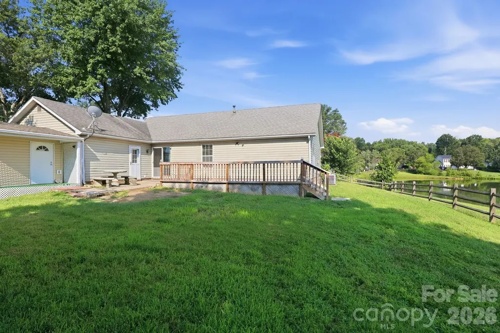 6323 Martin Lake Road Charlotte NC 28227