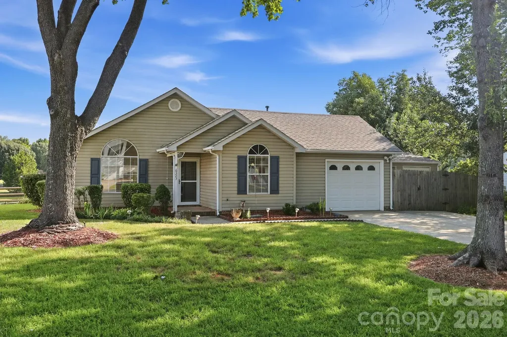 6323 Martin Lake Road Charlotte NC 28227
