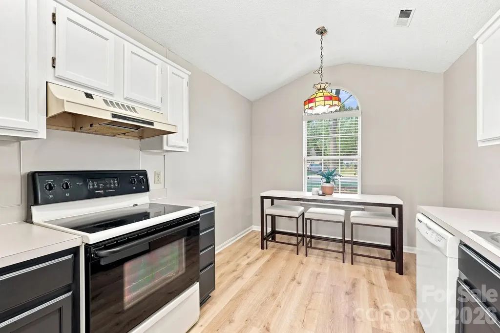 6323 Martin Lake Road Charlotte NC 28227