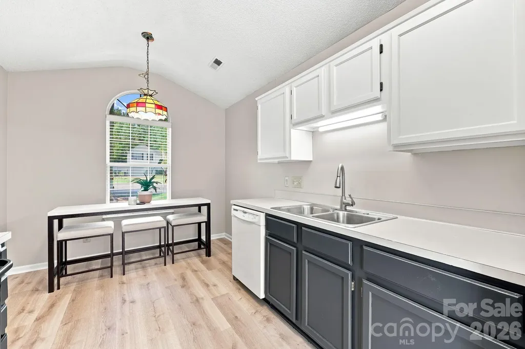 6323 Martin Lake Road Charlotte NC 28227