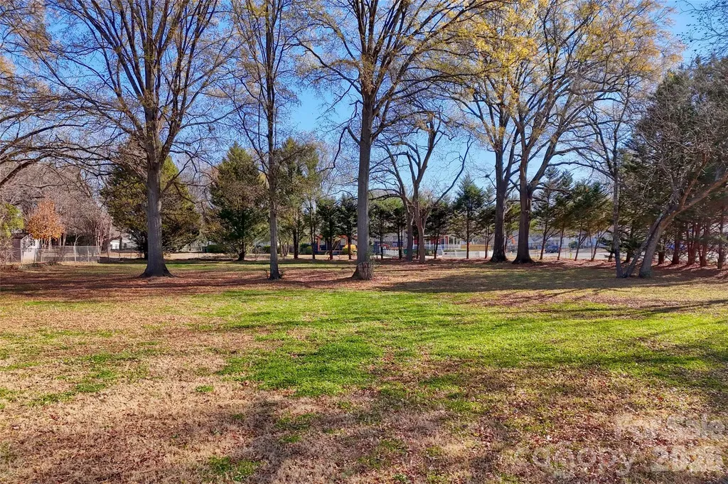 2619 Pinckney Avenue Charlotte NC 28205