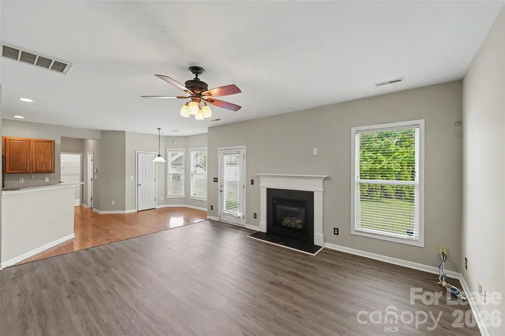 3111 Gloxinia Road Charlotte NC 28215