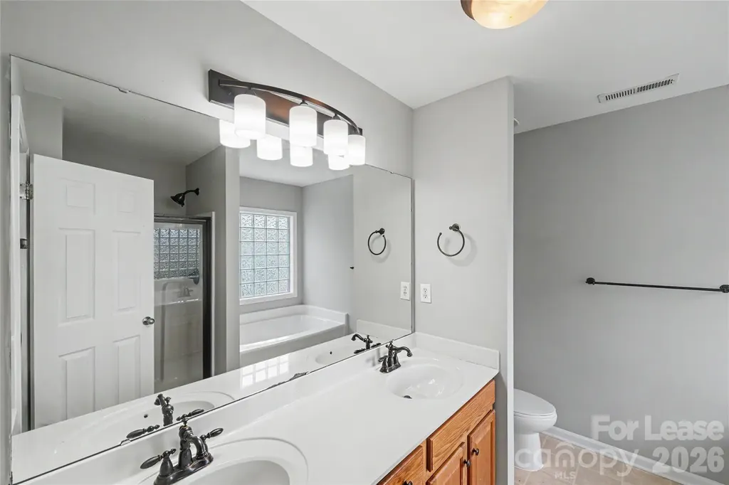 3111 Gloxinia Road Charlotte NC 28215