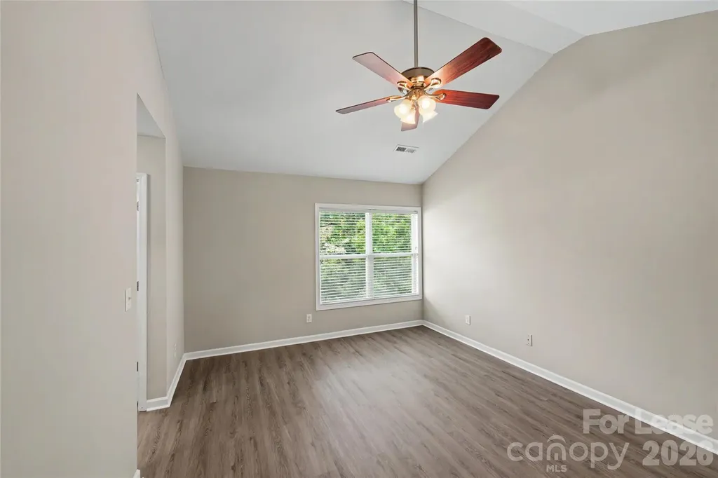3111 Gloxinia Road Charlotte NC 28215