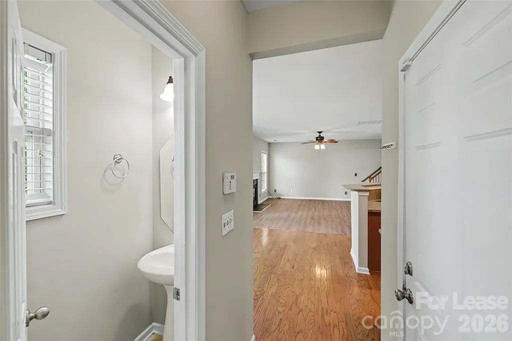 3111 Gloxinia Road Charlotte NC 28215
