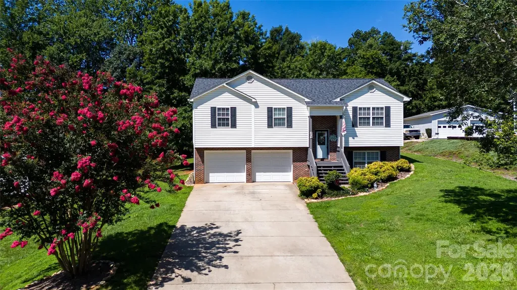 202 Raintree Lane Morganton NC 28655