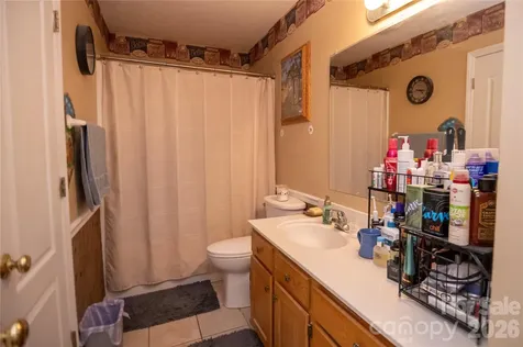 202 Raintree Lane Morganton NC 28655