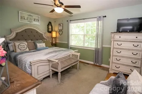 202 Raintree Lane Morganton NC 28655