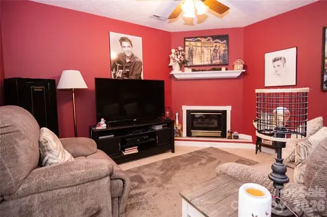 202 Raintree Lane Morganton NC 28655