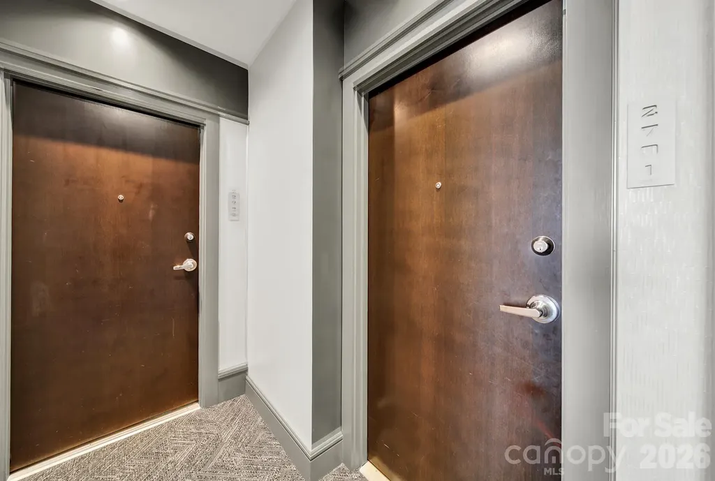 333 W Trade Street Charlotte NC 28202