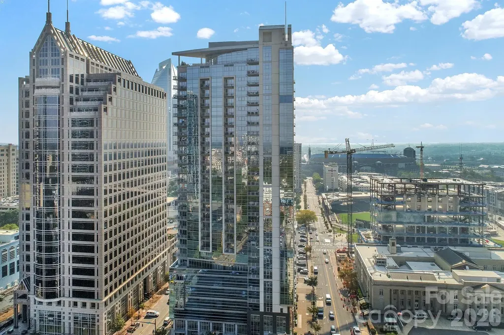 333 W Trade Street Charlotte NC 28202