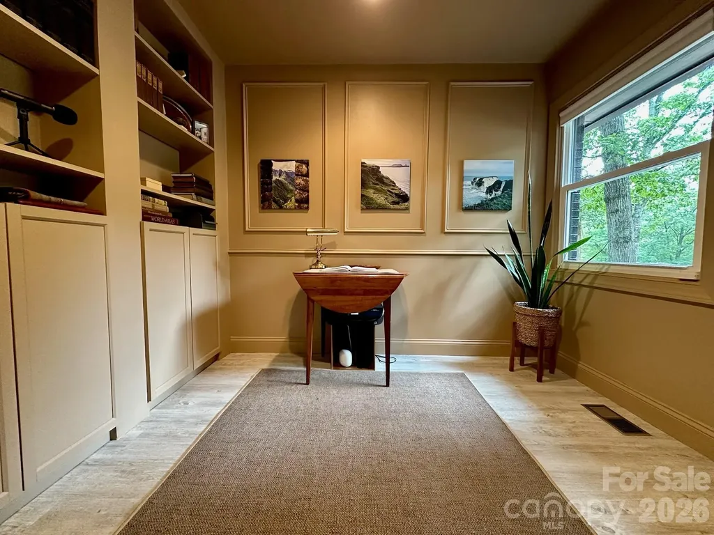 4508 Ivanhoe Place Charlotte NC 28205