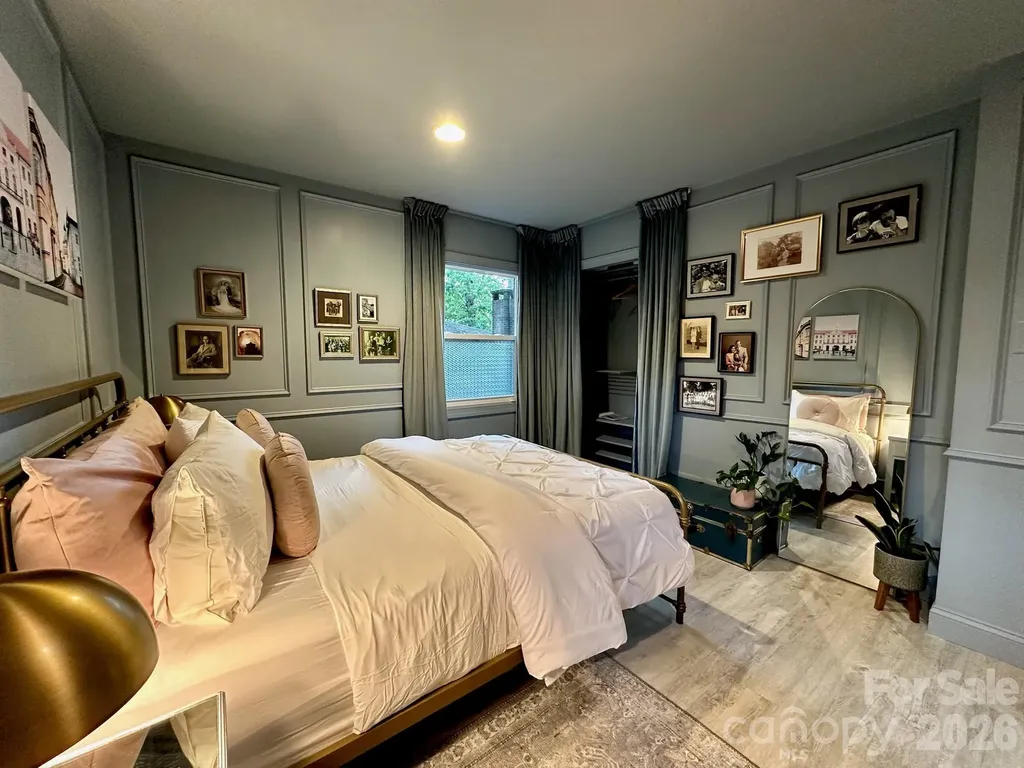 4508 Ivanhoe Place Charlotte NC 28205
